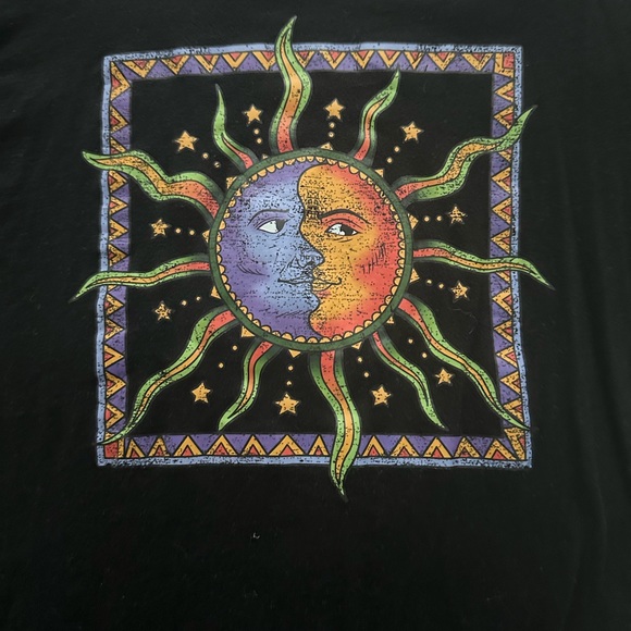 T-SHIRT - Picture 2 of 3